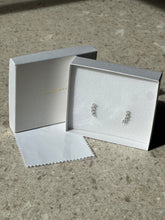 Cargar imagen en el visor de la galería, LORA EARRINGS