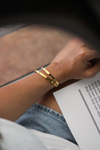 Cargar imagen en el visor de la galería, PAVE BANGLE
