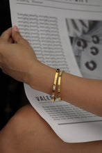 Cargar imagen en el visor de la galería, PAVE BANGLE