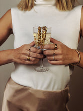 Cargar imagen en el visor de la galería, ANILLO ORO ZAFIRO AZUL