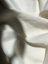 Cargar imagen en el visor de la galería, ANILLO TORCIDO ORO