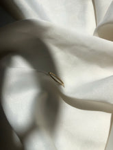 Cargar imagen en el visor de la galería, ANILLO TORCIDO ORO