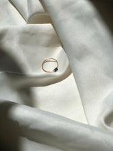 Cargar imagen en el visor de la galería, ANILLO ORO ZAFIRO AZUL