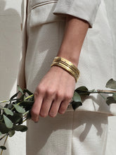 Cargar imagen en el visor de la galería, PAVE BANGLE