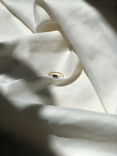 Cargar imagen en el visor de la galería, ANILLO ORO ZAFIRO AZUL