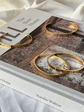 Cargar imagen en el visor de la galería, PAVE BANGLE