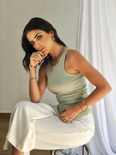 Cargar imagen en el visor de la galería, LA SANTA NECKLACE