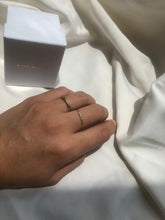 Cargar imagen en el visor de la galería, DIAMOND RING