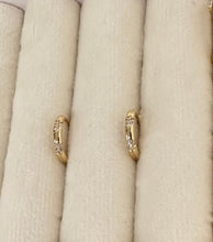 Cargar imagen en el visor de la galería, ROW HOOPS
