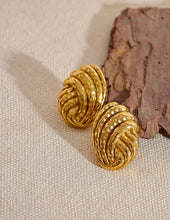 Cargar imagen en el visor de la galería, OVAL NUG EARRINGS
