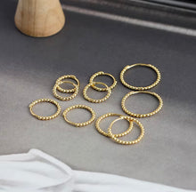 Cargar imagen en el visor de la galería, DOT HOOPS

