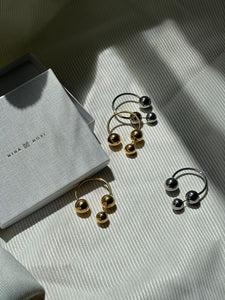 AGATHA SILVER HOOPS