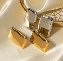 Cargar imagen en el visor de la galería, RECTANGLE EARRINGS
