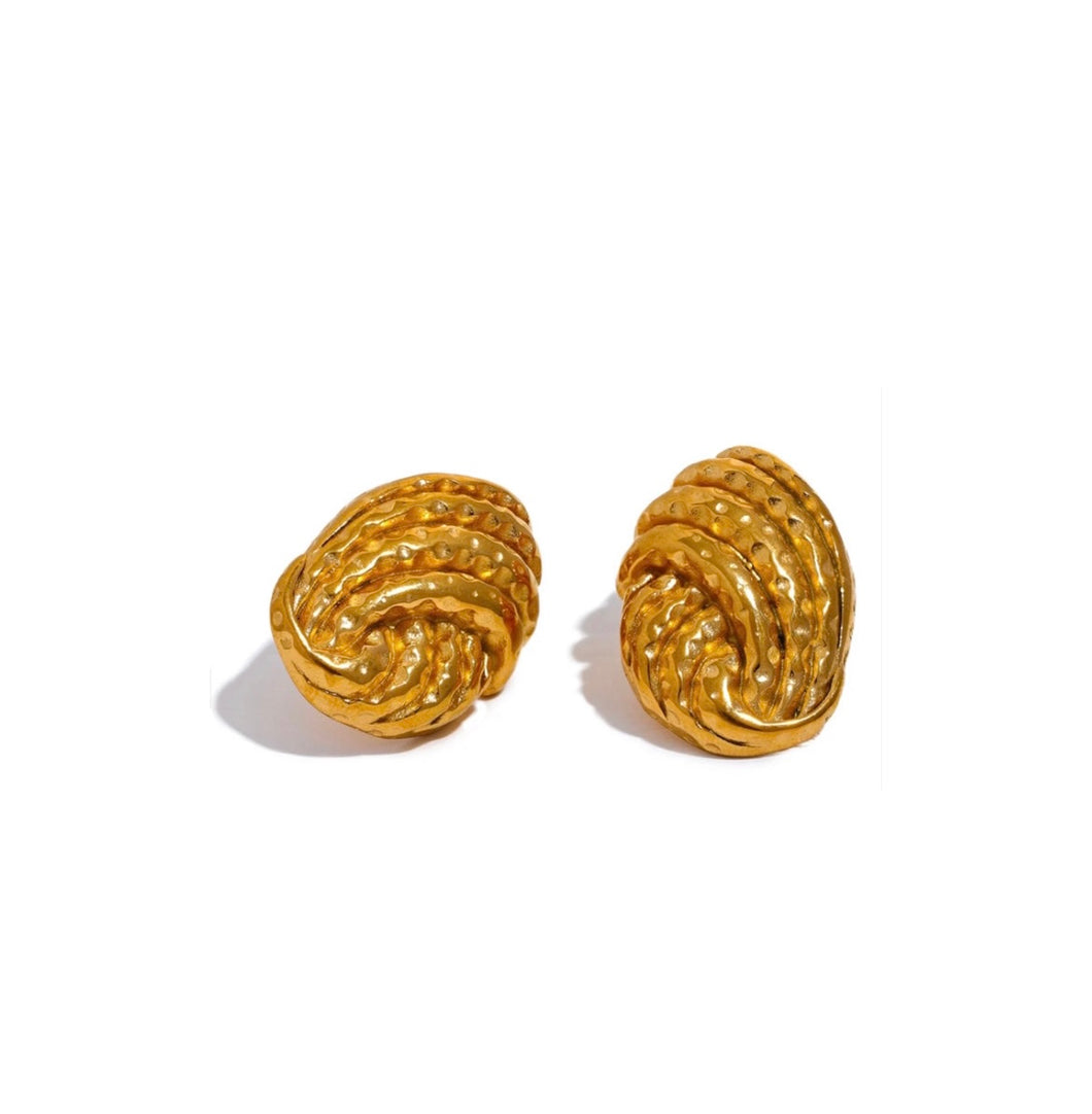 OVAL NUG EARRINGS