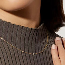 Cargar imagen en el visor de la galería, MIA NECKLACE
