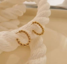 Cargar imagen en el visor de la galería, LORETTA HOOPS
