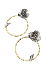 Cargar imagen en el visor de la galería, FLORA EARRINGS
